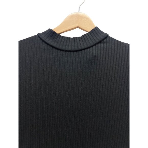 Chico's Black Label Black Ribbed Short Sleeve Gold Back Zipper Mock Neck Top - Picture 4 of 7